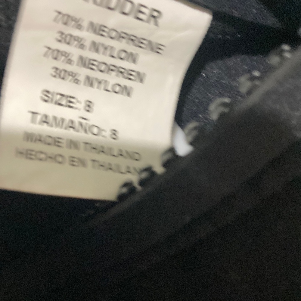 Wetsuit Junior Size 8 Kidder Blue and Black